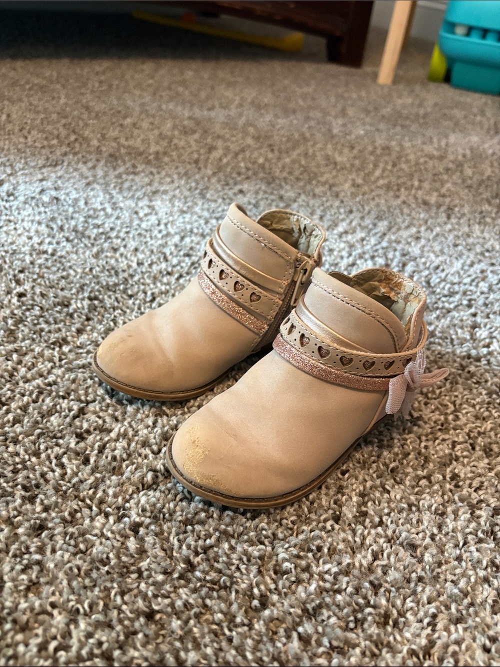 Girls' Tan Heart-Trim Ankle Boots